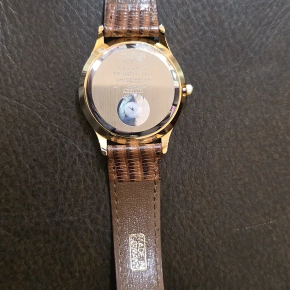Vintage Citizen Men's Watch W/Date & Leather Strap - Gold and Brown